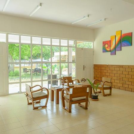 Veyli Residence Maldives, Fuvahmulah Addu City Exterior photo