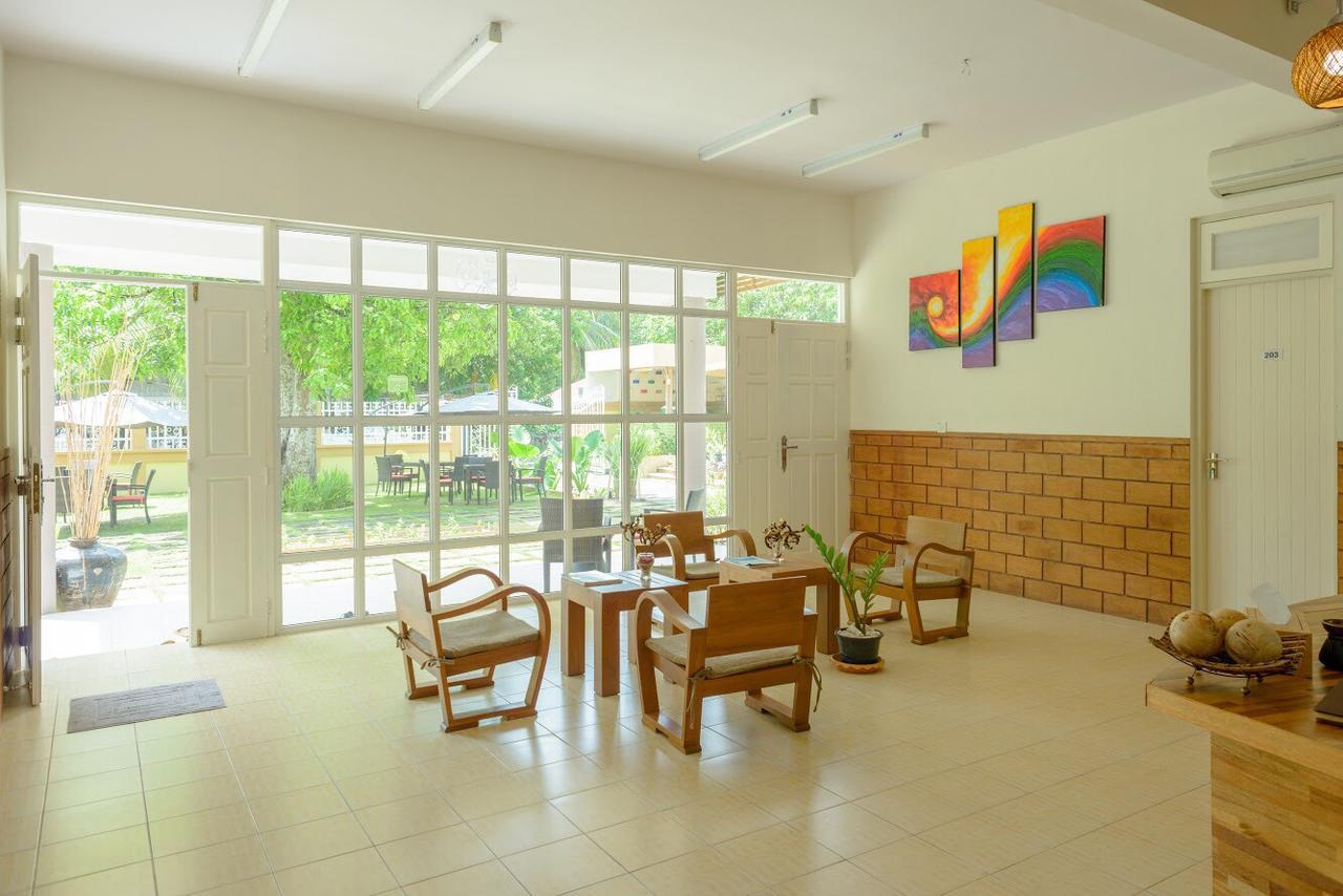 Veyli Residence Maldives, Fuvahmulah Addu City Exterior photo